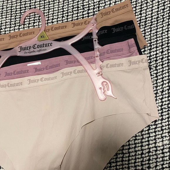 Juicy Couture Panties Set - Picture 2 of 3